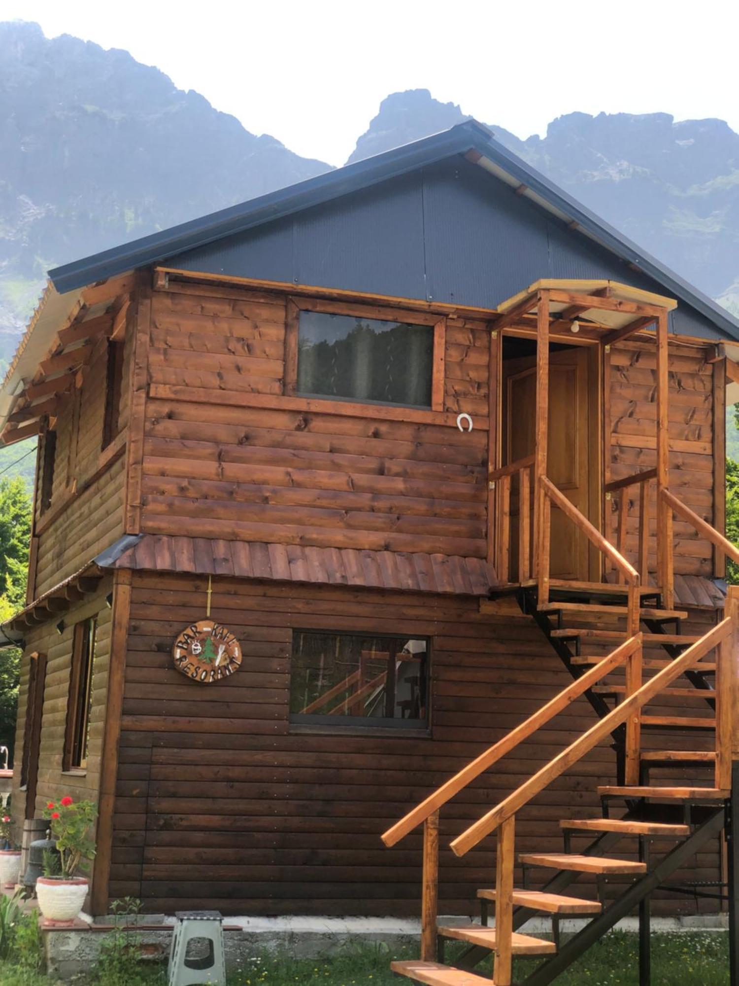 Bujtina Diti Chalet Tropoje